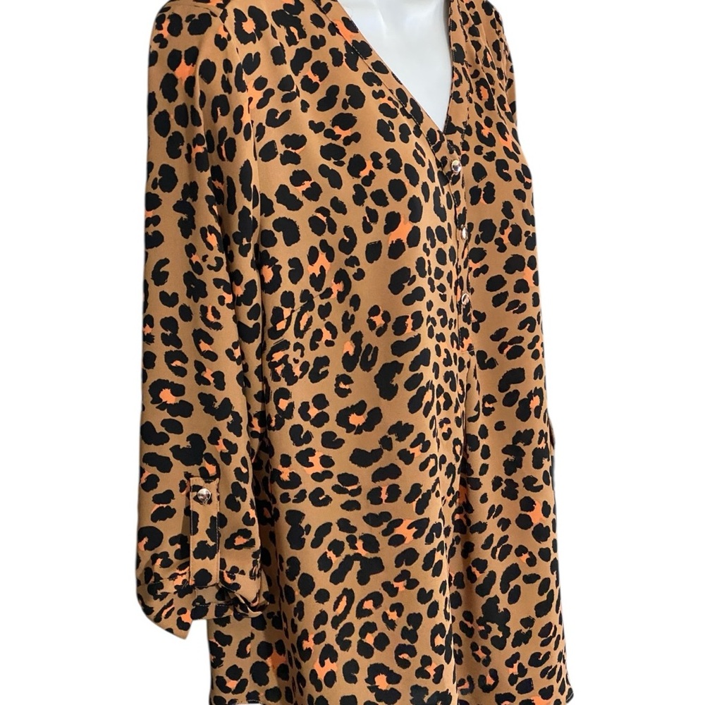 Leopard Print Blouse L V Neck Roll Tab Sleeve Animal Print Mob Wife Office Siren - Picture 4 of 9